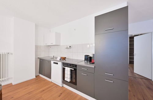 Elberfeld-Mitte Apartment | Beautiful and spacious 4-Room Apartment in Central Wuppertal with Free WiFi