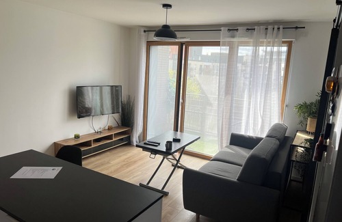 Gennevilliers Apartment | Beautiful apartment near Paris and Stade de France
