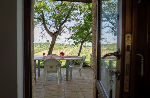 Citta Sant'Angelo Apartment | Beautiful apartment for 4 guests with A/C, WIFI, pool, TV, patio and pets allowed