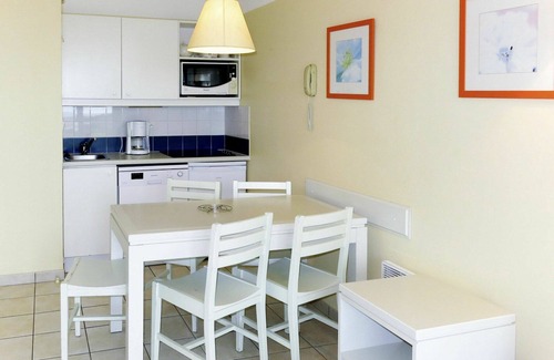 Chateau-d'Olonne Apartment | Beautiful apartment for 5 guests with pool, WIFI, TV, terrace and pets allowed