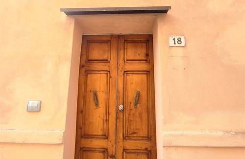 Massa Marittima Apartment | Beautiful apartment for 3 guests with WIFI, TV, pets allowed and parking