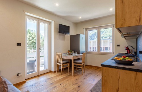 Samolaco Apartment | Beautiful apartment for 3 people with WIFI, A/C and balcony