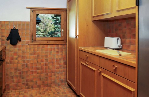 Sils-Maria Apartment | Beautiful apartment for 6 guests with WIFI, TV, balcony and pets allowed