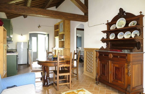 Bolsena House | Beautiful apartment in villa for 4 people with pool, TV, patio, pets allowed and parking