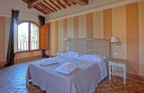 Montespertoli Other | Beautiful apartment for 2 guests with A/C, WIFI, pool and panoramic view
