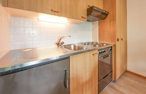 Heremence Apartment | Beautiful apartment for 4 people with pool, WIFI, TV, balcony and panoramic view