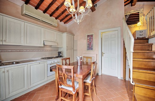 Empoli Apartment | Beautiful apartment for 2 guests with A/C, WIFI, pool, TV and parking