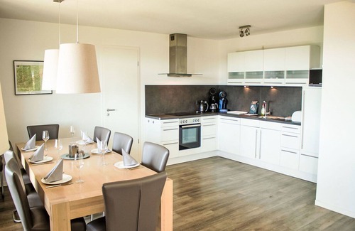 Neuastenberg Apartment | Beautiful apartment for 8 people with WIFI, TV and terrace