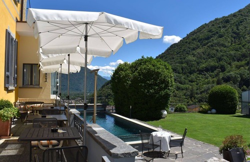 Intragna Apartment | Beautiful apartment for 4 guests with pool, WIFI, TV, patio, pets allowed and panoramic view