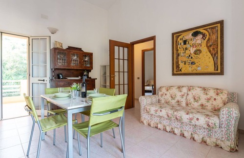 Muravera Apartment | Beautiful apartment for 6 guests with hot tub, A/C, TV, balcony and panoramic view