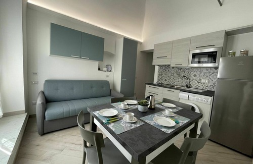 Spotorno Apartment | Beautiful apartment for 8 guests with A/C, WIFI and TV