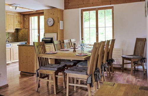 Buerchen Apartment | Beautiful apartment for 10 people with WIFI, TV and patio