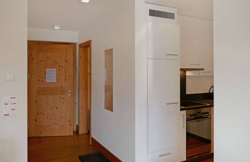Samedan Apartment | Beautiful apartment for 2 people with WIFI, TV, balcony and panoramic view