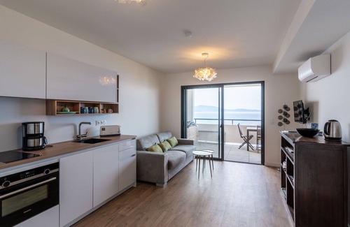 Cargese Apartment | Beautiful apartment for 4 guests with A/C, WIFI, patio and parking