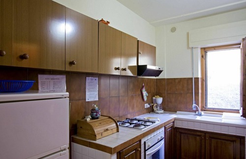 Paciano Apartment | Beautiful apartment for 7 people with WIFI, pool, TV, patio and pets allowed