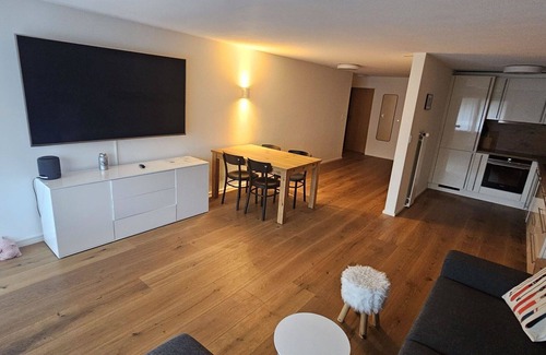 Lenk Apartment | Beautiful apartment for 5 people with WIFI and balcony