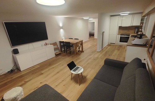 Lenk Apartment | Beautiful apartment for 5 people with WIFI and balcony