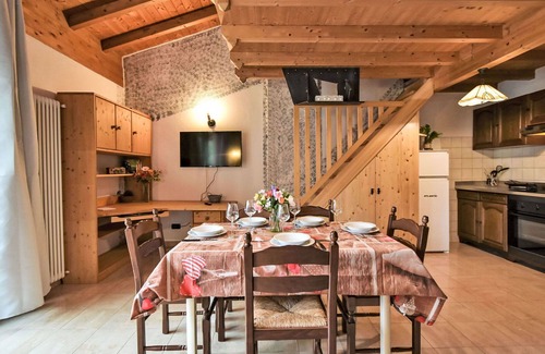 Prata Camportaccio Apartment | Beautiful apartment for 5 guests with WIFI, TV, terrace and pets allowed