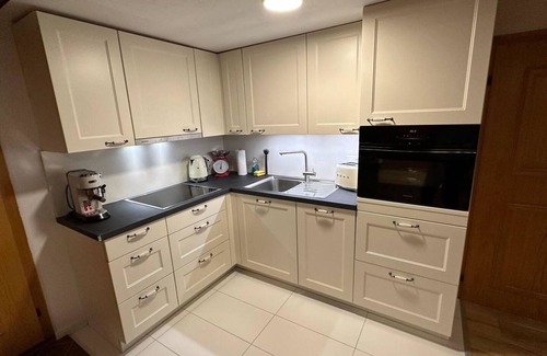 Moerel-Filet Apartment | Beautiful apartment for 8 people with WIFI, TV, balcony and pets allowed