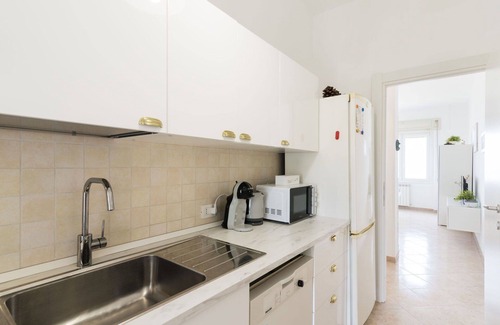 Torvaianica Apartment | Beautiful apartment for 3 guests with A/C, TV and terrace