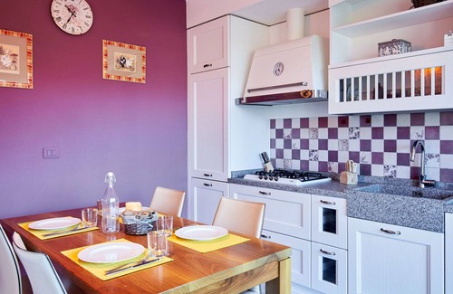 Lecco Apartment | Beautiful apartment for 6 people with WIFI, TV and patio