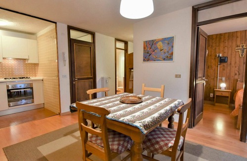 Palu Apartment | Beautiful apartment for 5 people with WIFI, TV, balcony and pets allowed