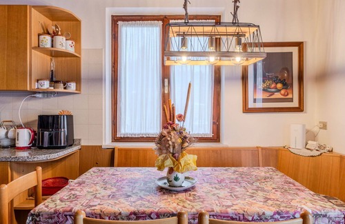 Sfruz Apartment | Beautiful apartment for 5 guests with WIFI, TV and terrace