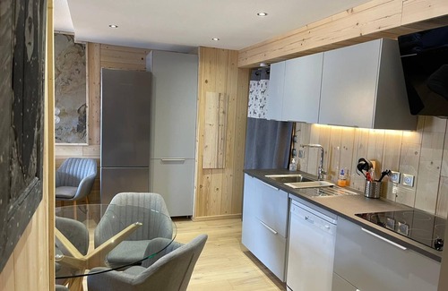 Les Deux Alpes Apartment | Beautiful apartment - comfortable and warm at the foot of the slopes.