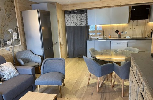 Les Deux Alpes Apartment | Beautiful apartment - comfortable and warm at the foot of the slopes.
