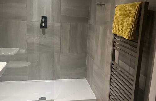 The Docks Apartment | Beautiful apartment with excellent water view