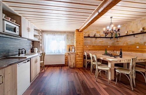 Rokytnice nad Jizerou Villa | Beautiful apartment in villa for 24 guests with WIFI, TV, patio, pets allowed and panoramic view