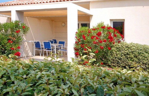 Belgodere House | Beautiful apartment in villa for 4 guests with A/C, pool, WIFI, terrace and parking