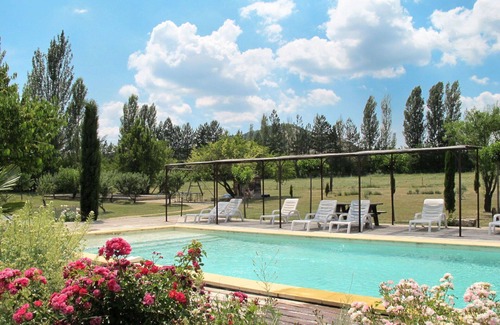 Sigonce Villa | Beautiful apartment in villa for 4 guests with pool, WIFI, patio and pets allowed