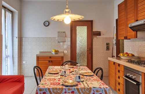 Dervio House | Beautiful apartment in villa for 16 people with WIFI, TV, balcony and pets allowed
