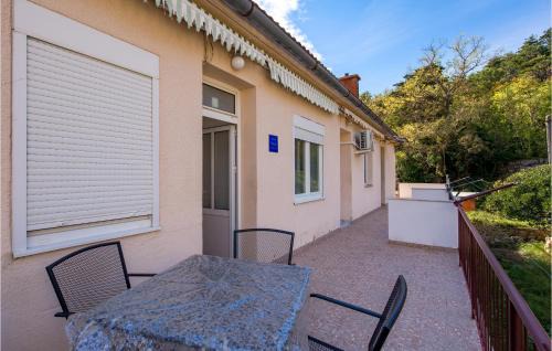 Jablanac Apartment | Beautiful Apartment In Jablanac With Wifi