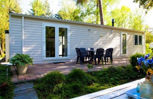 Municipality of Arnhem House | Beautiful apartment in villa for 6 guests with WIFI, pool, TV and terrace