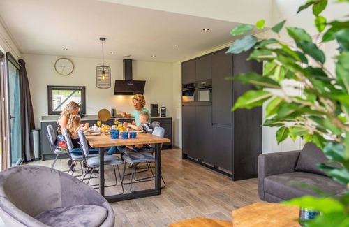 Belfeld House | Beautiful apartment in villa for 6 people with pool, WIFI, TV and terrace