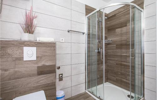 Povljana Apartment | Beautiful Apartment In Povljana