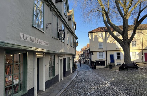 Norwich Apartment | Beautiful Apartment in the Cathedral Grounds