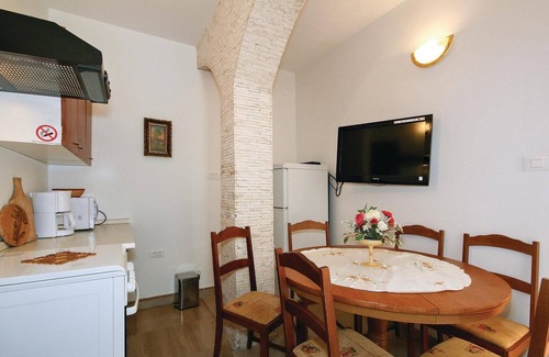 Lovrecica Apartment | Beautiful apartment in Umag with WiFi