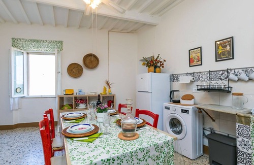 Riparbella Apartment | Beautiful apartment for 5 people with WIFI and TV