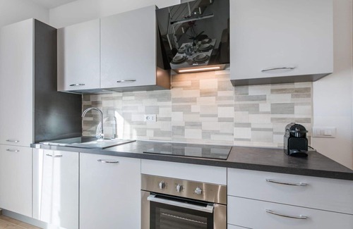 Cecina Apartment | Beautiful apartment for 7 guests with WIFI, A/C, private pool, TV, terrace, pets allowed and par.