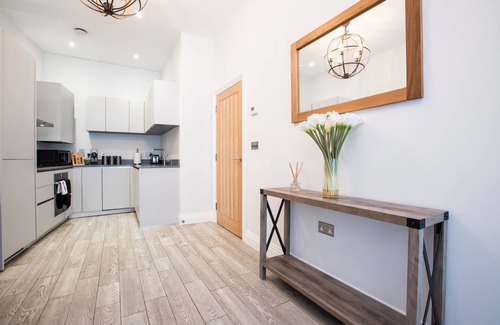 Windsor Apartment | Beautiful Apartment overlooking Windsor Castle