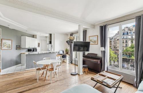 Saint-Lambert Apartment | Beautiful apartment Paris 15