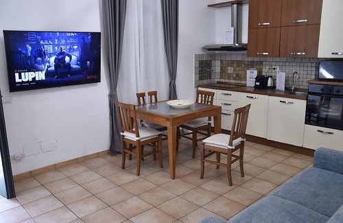 Quartiere XXVII Primavalle Apartment | Beautiful Apartment with Garden Near Monte Mario Station