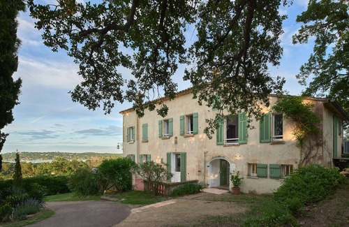 Saint-Tropez Villa | Beautiful bastide with sea view and large garden