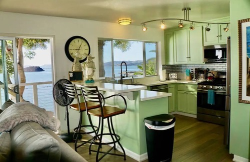 San Rafael House | BEAUTIFUL BAYSIDE HOME 3 bed 2 bath 15 Min to GG Bridge