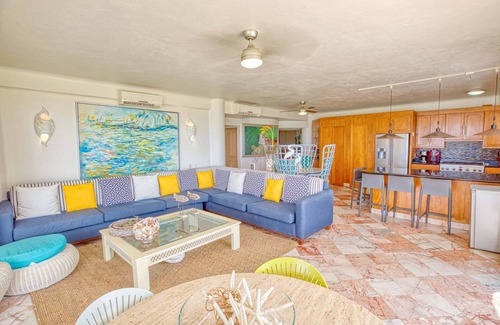 Flamingos Apartment | Beautiful BeachFront Condo | 2 BR & Studio