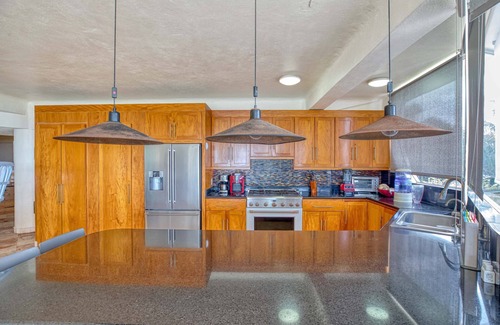 Flamingos Apartment | Beautiful BeachFront Condo | 2 BR & Studio
