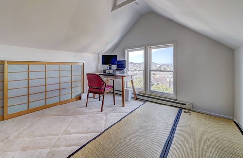 Bernal Heights House | Beautiful Bernal Heights apartment: city views and greenery!